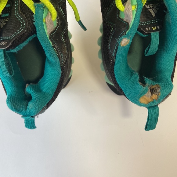 Adidas vigor trail running shoes size 6 black and teal sneakers - Picture 6 of 8